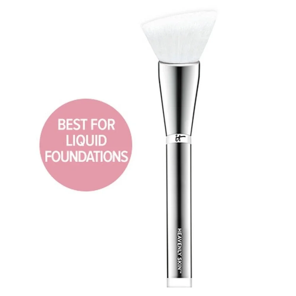 It‎ Cosmetics Heavenly Skin Smoothing Complexion Brush #704 Liquid Foundation